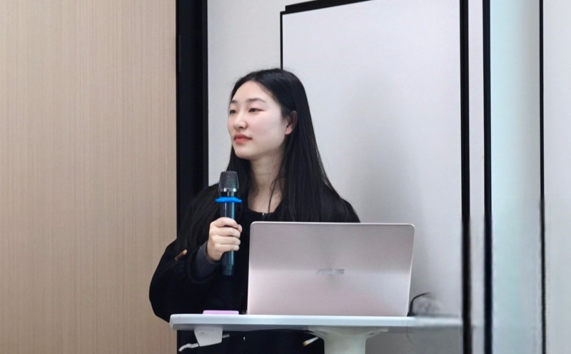 李婷.jpg